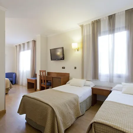 Porcel Alixares מלון 4*